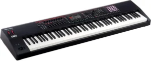 Roland Fantom-08 : avis et test de cette workstation 88 touches qui est aussi un vrai piano